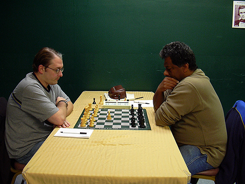 Chess player theluggage (N Mahoney from DONCASTER, United Kingdom) -  GameKnot